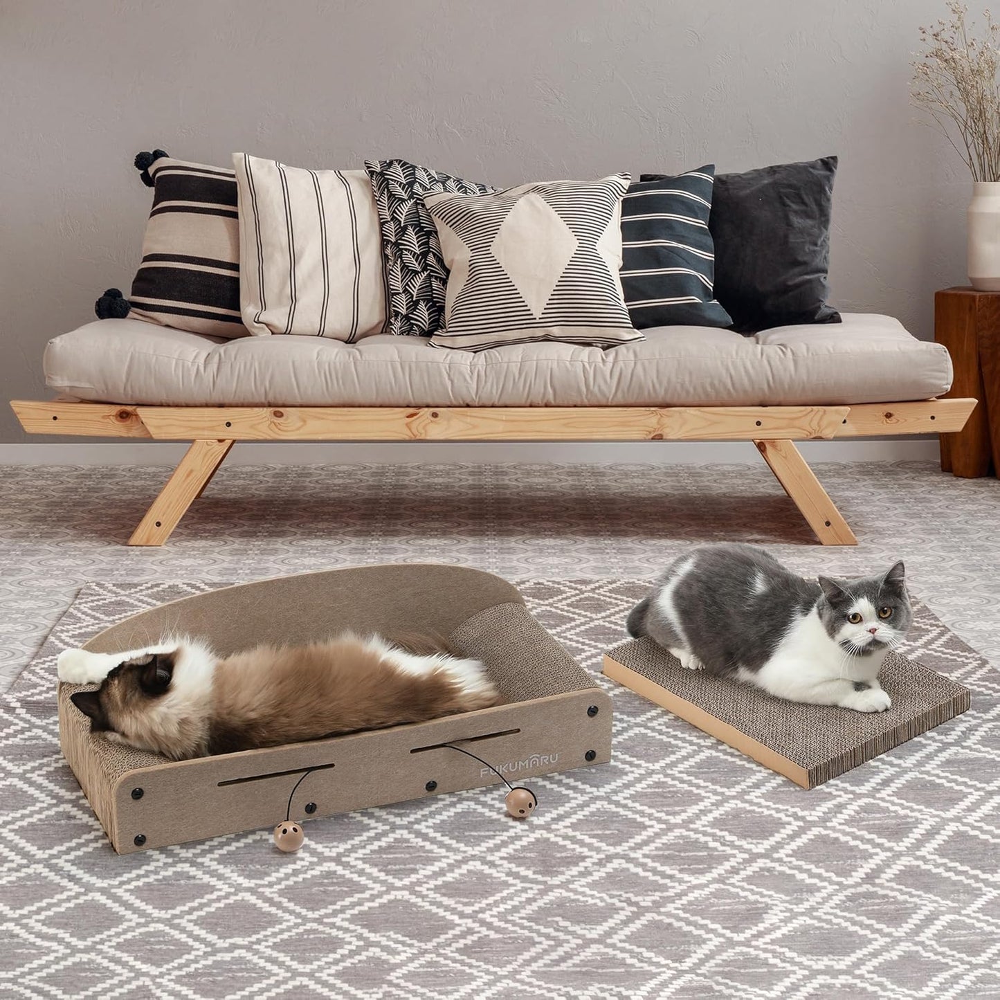 Griffoir Chat 66 cm
